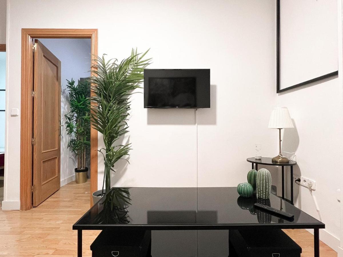 La Ronda De Segovia Appartement Madrid Buitenkant foto